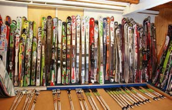 Ski Sortiment bei Zwissler-Sport